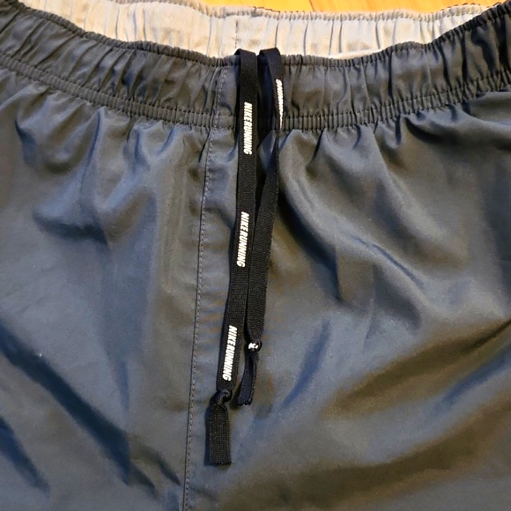 Nike Dri- Fit Men’s Brief- Lined Running Shorts size Large - Picture 2 of 5